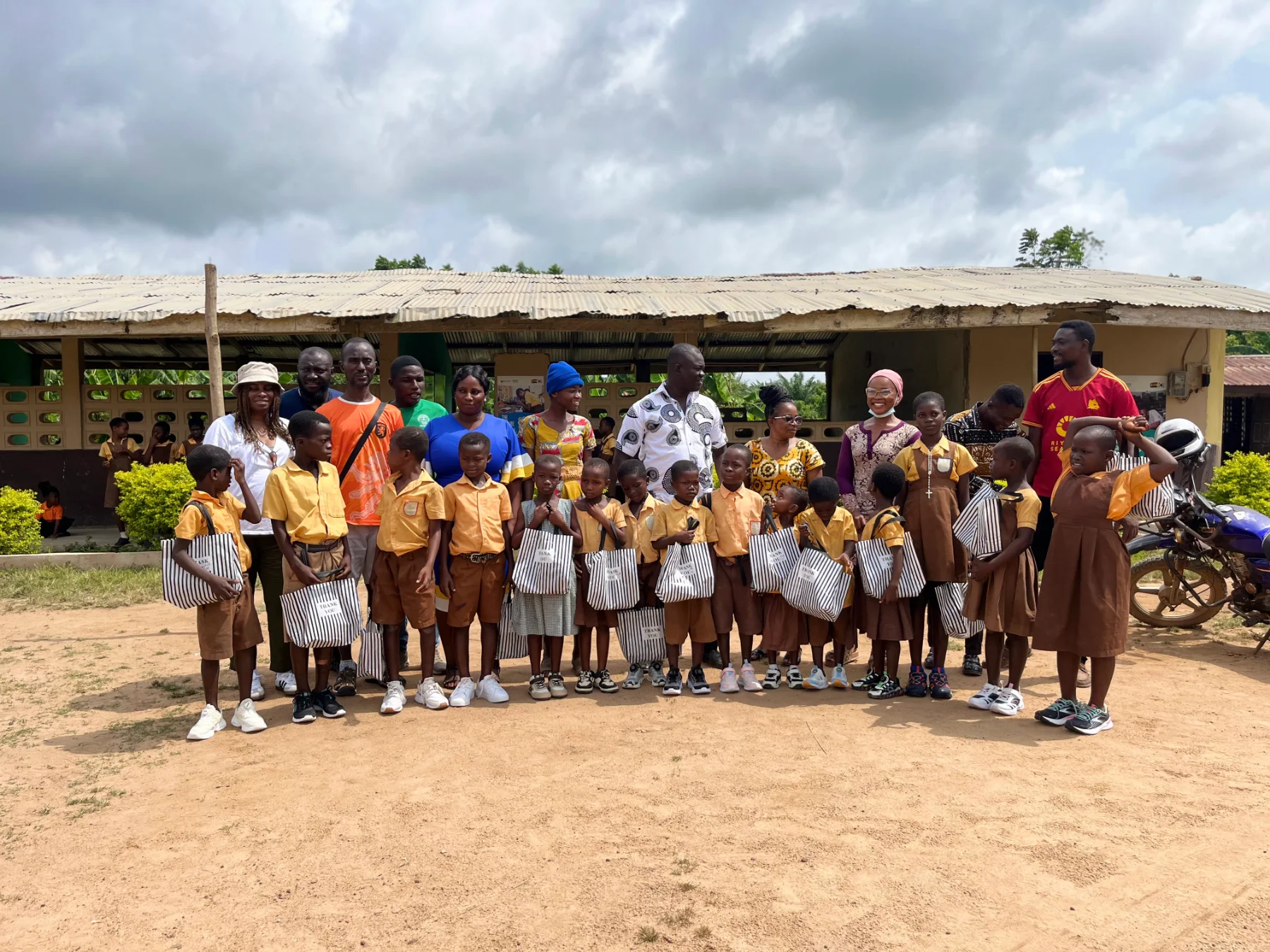 The BlackpusH team and school staff